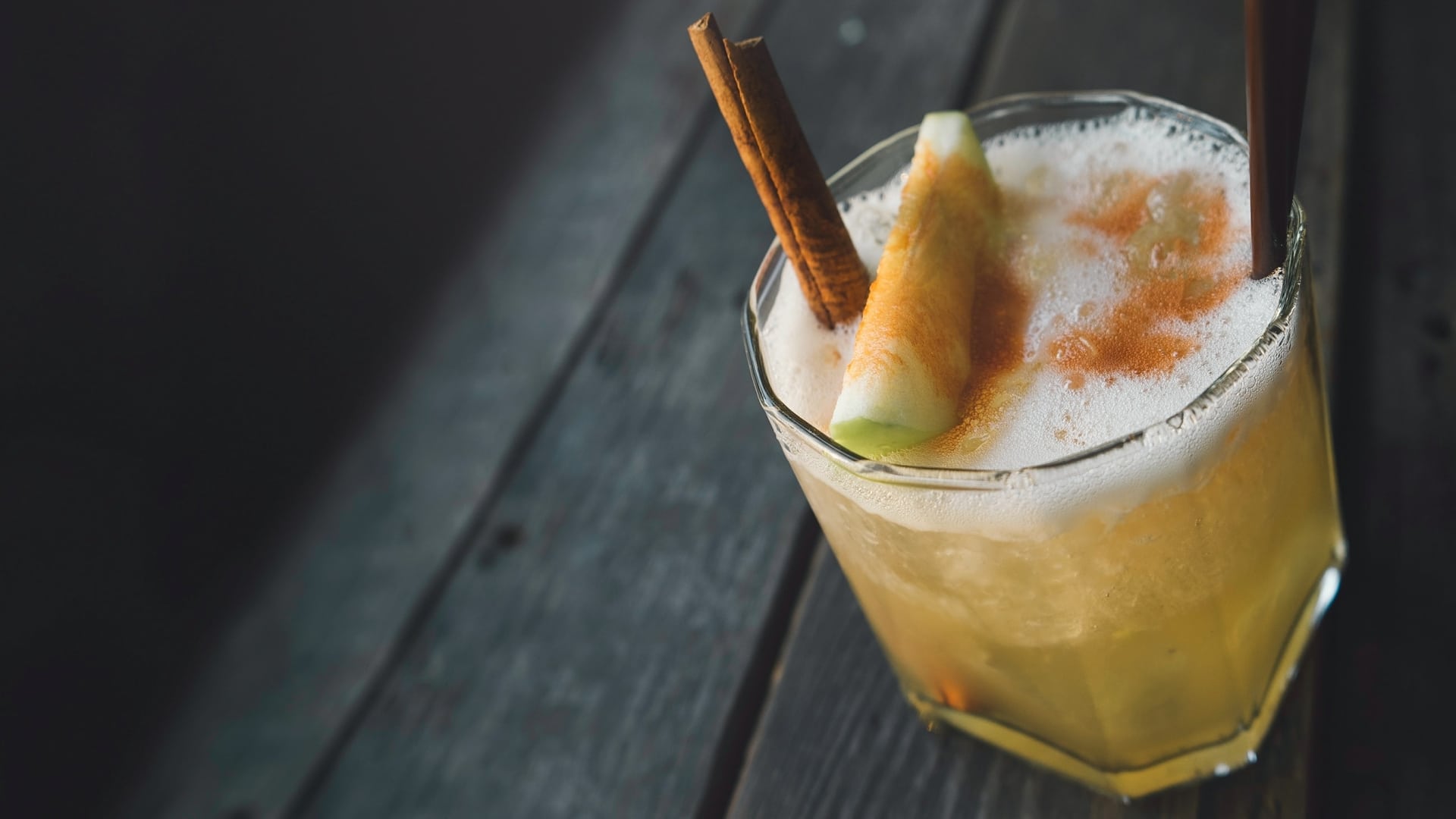 Apple Cider Gin Fizz drink recipe