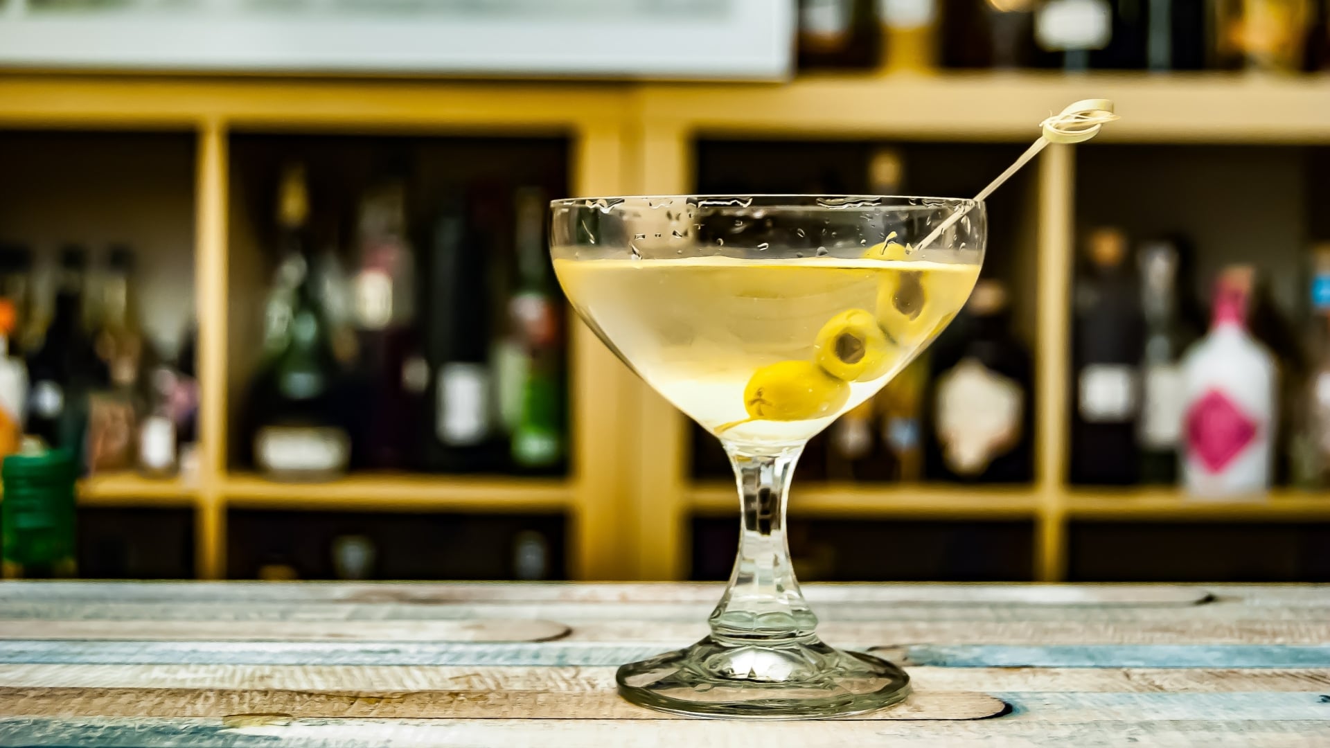 Dirty Martini drink recipe