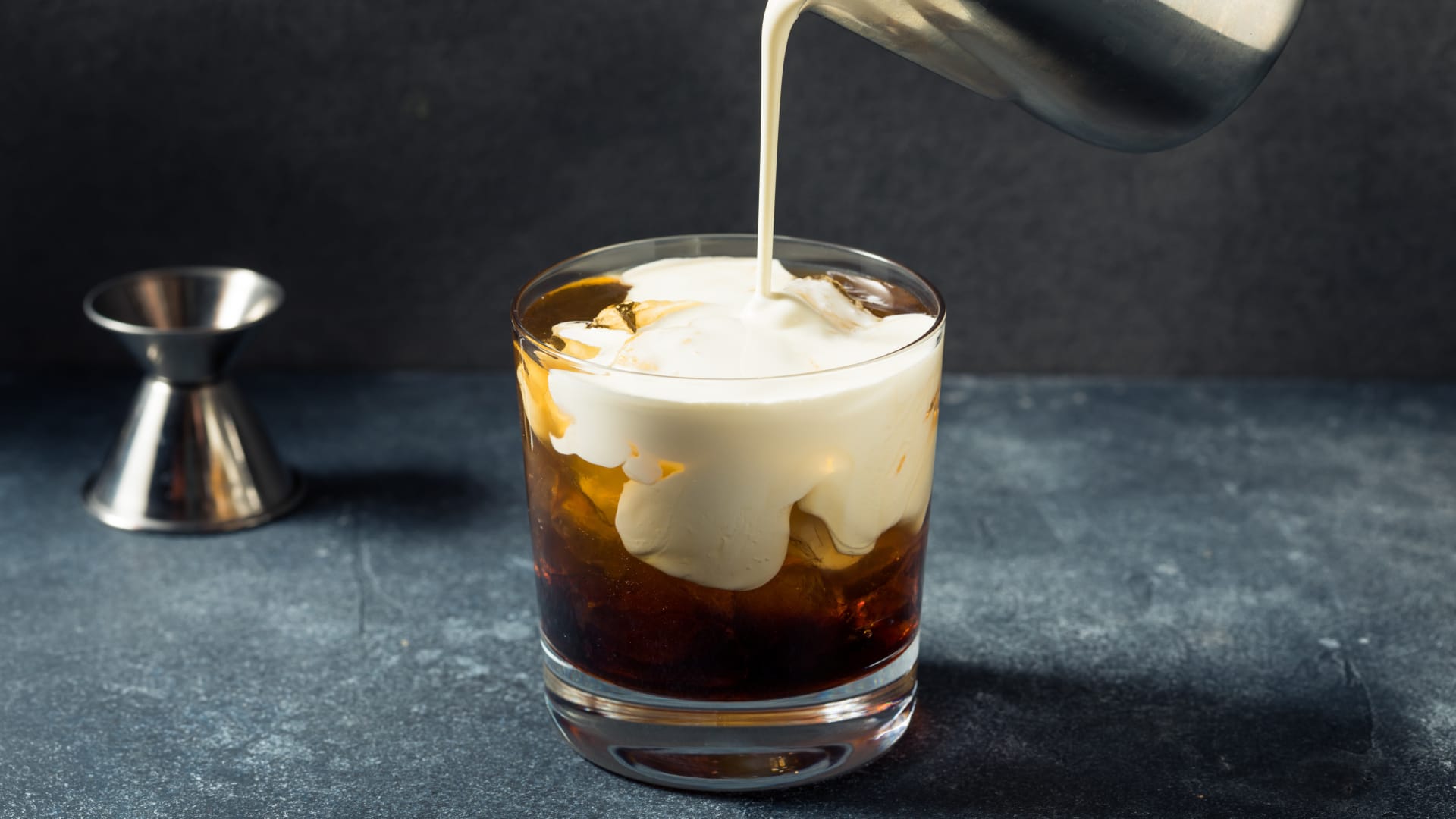 White Russian drink recipe